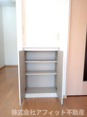 【その他】 | エリーゼ | リビング収納