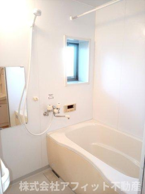 【浴室】 | エリーゼ | 追い焚き機能付き