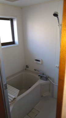 神辺町西中条　売住宅の浴室