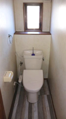 神辺町西中条　売住宅のトイレ