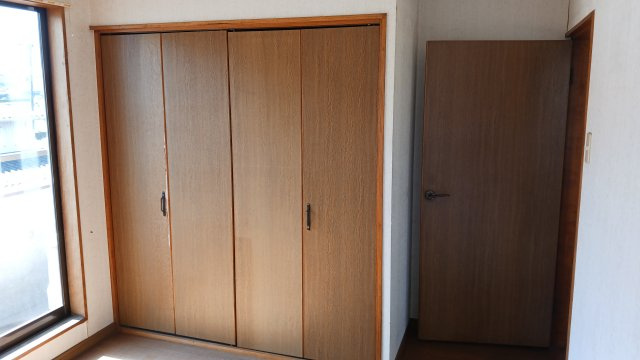 神辺町西中条　売住宅の収納