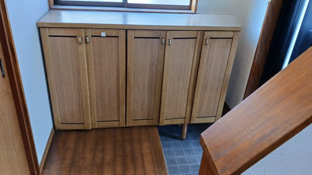 神辺町西中条　売住宅の玄関