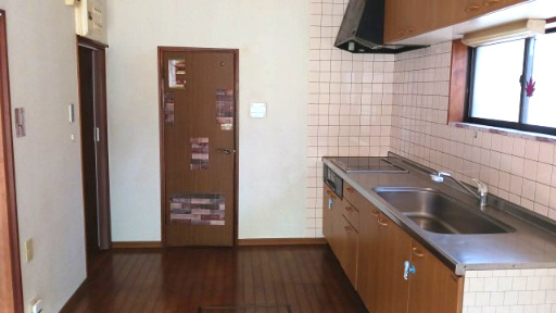 神辺町西中条　売住宅のキッチン