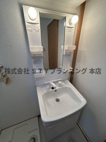 仲介手数料０円！グレイシャスの独立洗面台