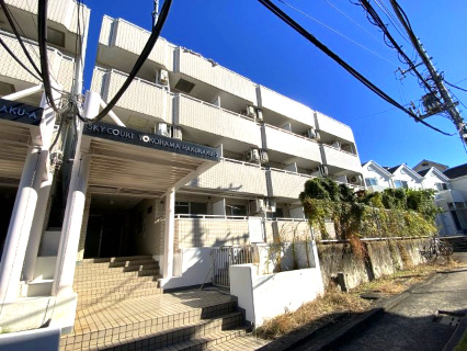 スカイコート横浜白楽B棟　の外観