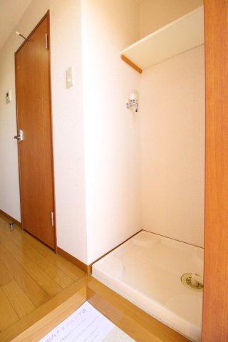 【設備】 | アポー堀之内 | 洗濯機置き場