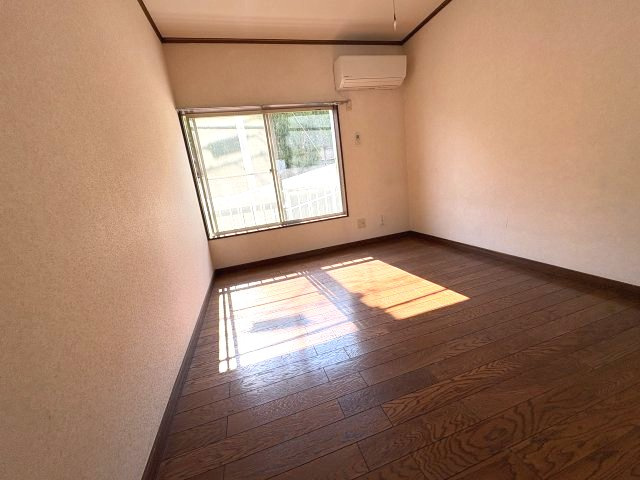 ガーデンハウスⅠの居間・リビング