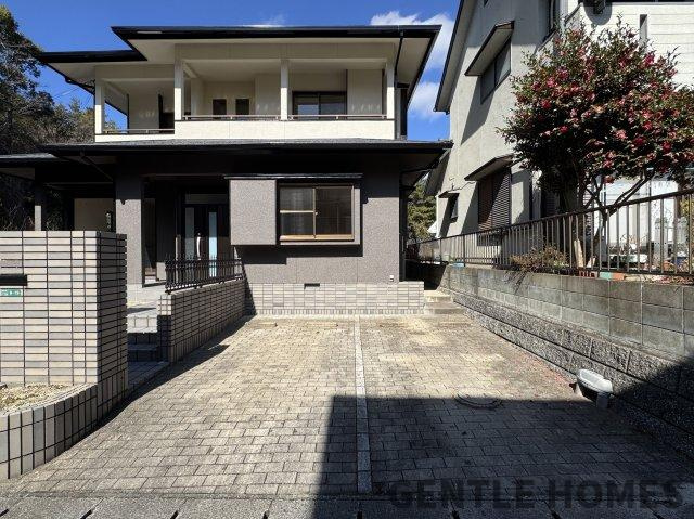 宇美町ひばりが丘３丁目戸建の駐車場