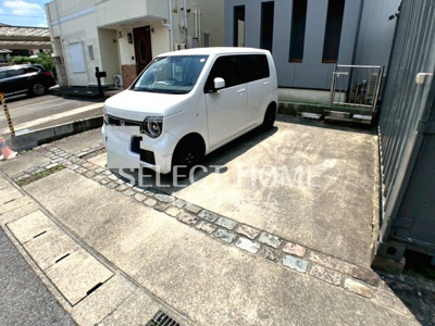 【駐車場】 | 岡崎市青木町一戸建 | 駐車場があるので、車を買う予定の方も安心です