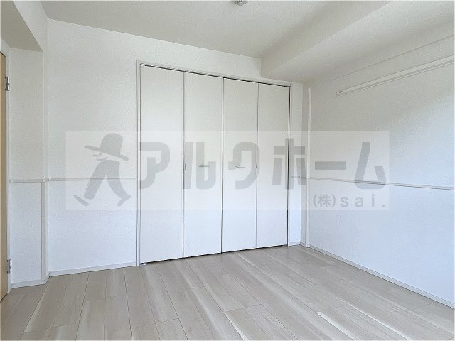 ブライトレジデンスの洋室