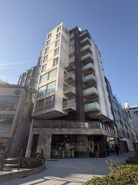 ラ・ドゥセール湊町