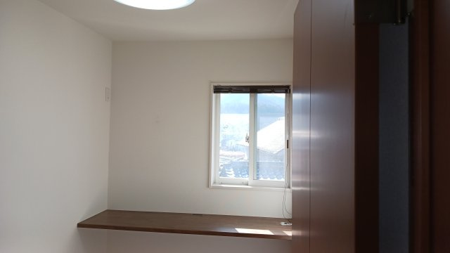 加茂町粟根　オール電化住宅の収納