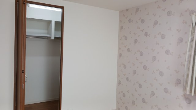 加茂町粟根　オール電化住宅の収納