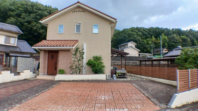 加茂町粟根　オール電化住宅
