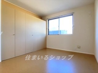 広島市安佐北区口田南６丁目のアパートの寝室