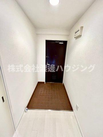 クリークレーン桃山台の玄関