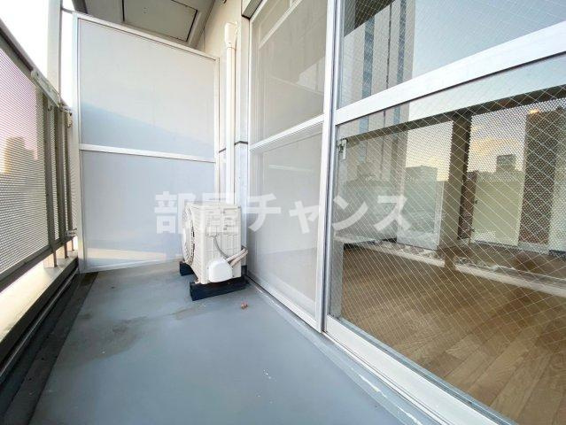 S・V丸の内のバルコニー