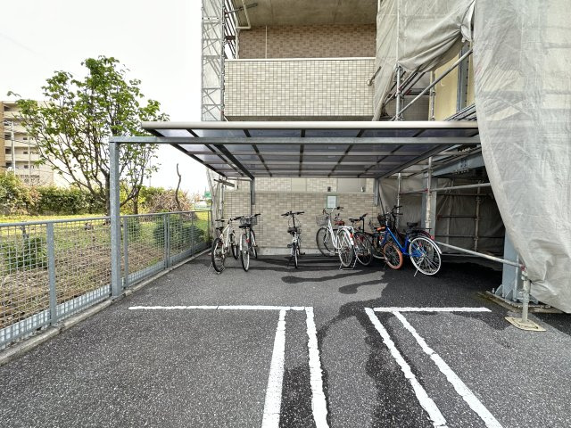 ルガーノⅠの駐車場