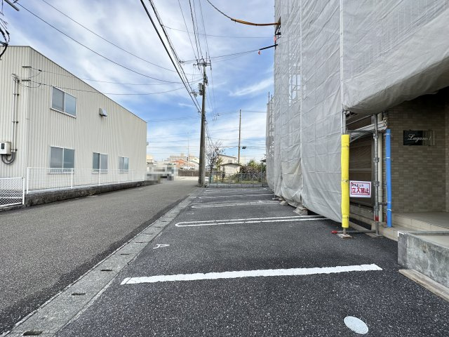 ルガーノⅠの駐車場