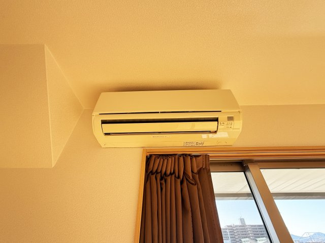 セレス薊野の洋室