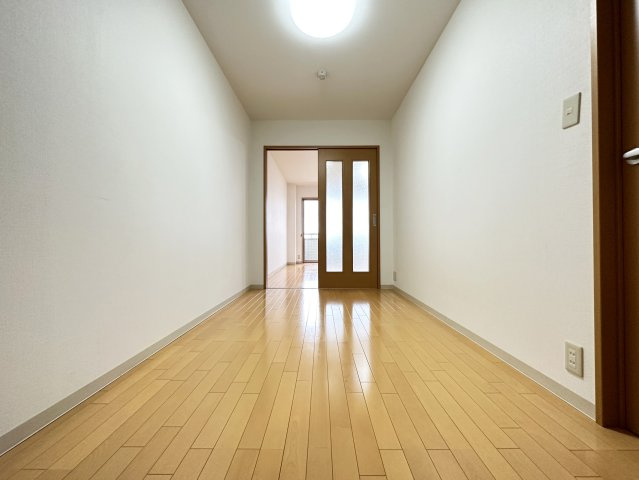 セレス薊野の洋室