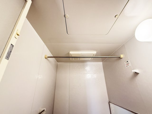 セレス薊野の駐車場