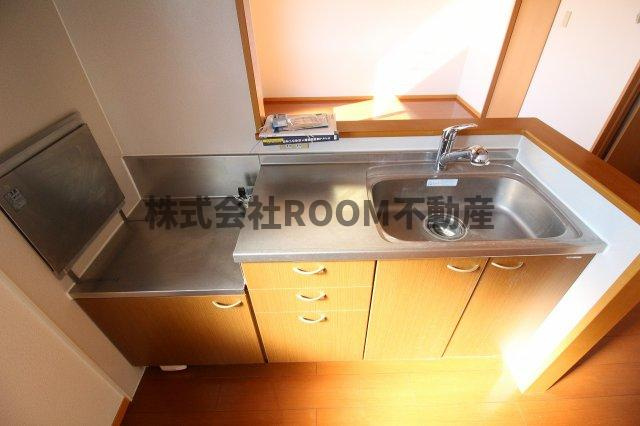 エストリル2のキッチン|キッチンでお料理をお楽しみください