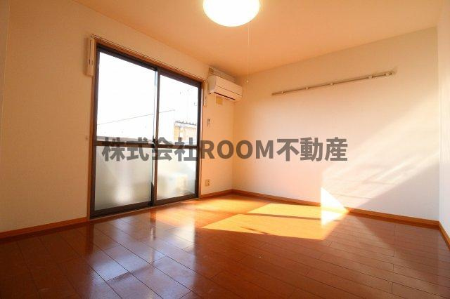 エストリル2の居間・リビング|使いやすい居間です