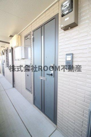 エストリル2の玄関|落ち着いた玄関です