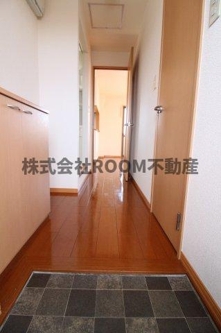 エストリル2のエントランス|清潔なエントランスです