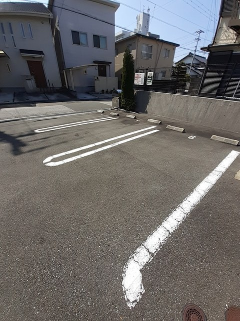 メゾンＫＭの駐車場|駐車場