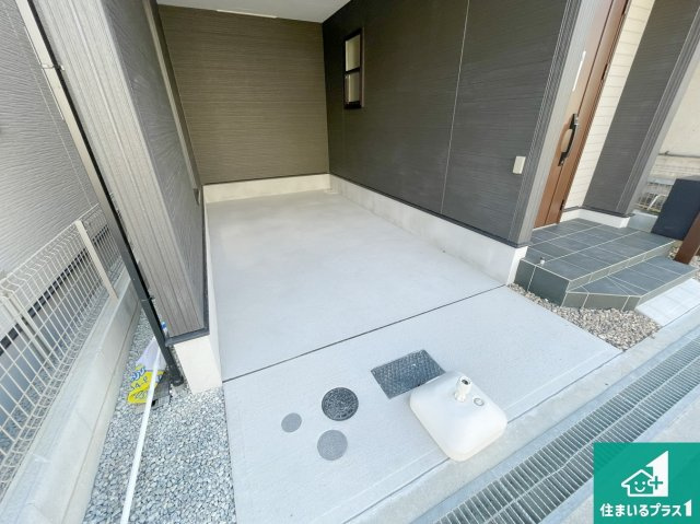 豊中市穂積　第2期　新築一戸建ての駐車場|駐車スペース！散水栓があるので、こまめに愛車を洗えます！