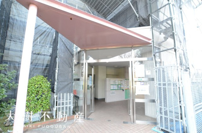 【エントランス】 | ペット飼育可　南えびな杉久保サンパルクB　４号棟10階　3LDK　リフォーム済み