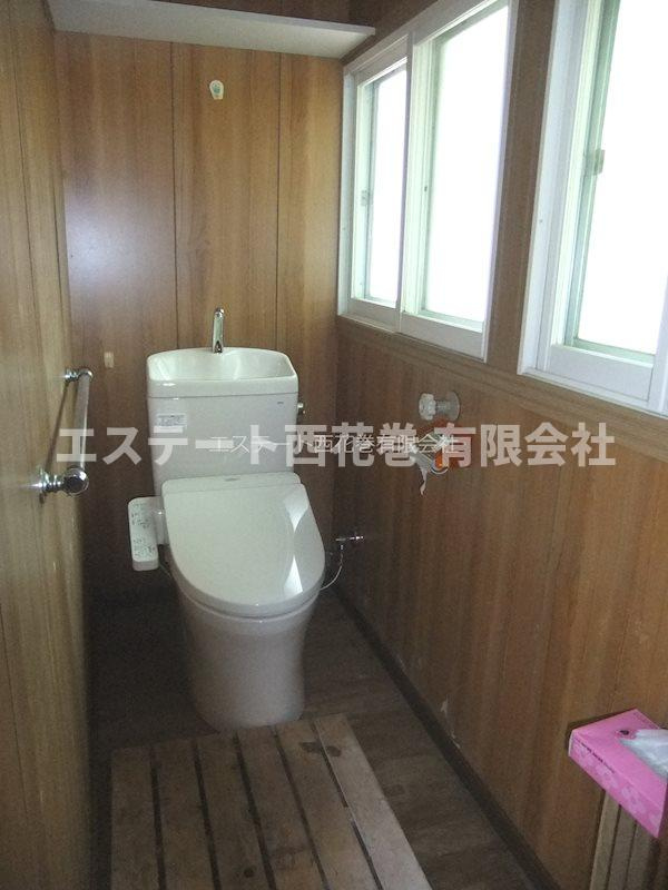 花巻市高木第15地割　土地建物のトイレ