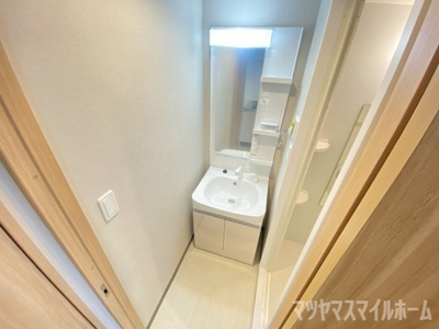 【独立洗面台】 | ドムス吉田