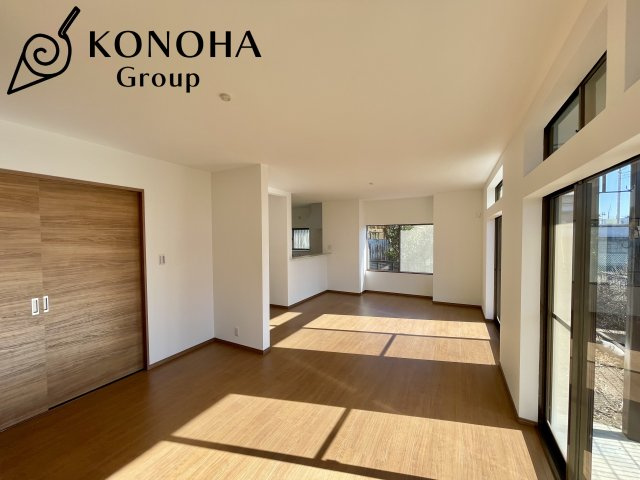 【中古戸建】高崎市大橋町の居間・リビング|■リビング