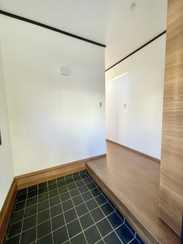 【中古戸建】高崎市大橋町の玄関|■玄関