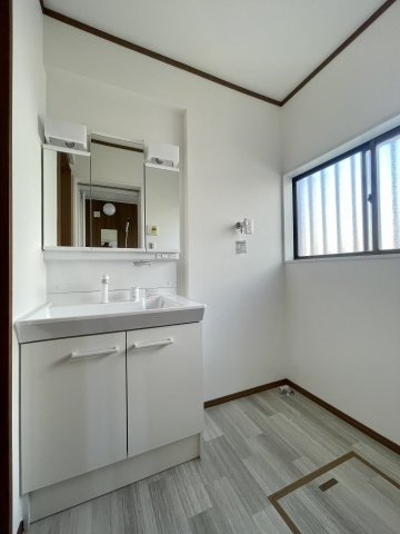 【中古戸建】高崎市大橋町の独立洗面台|■洗面室