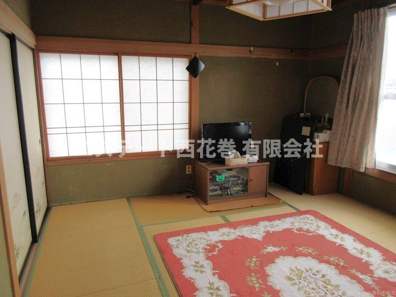 花巻市円万寺字下中野　土地建物の和室