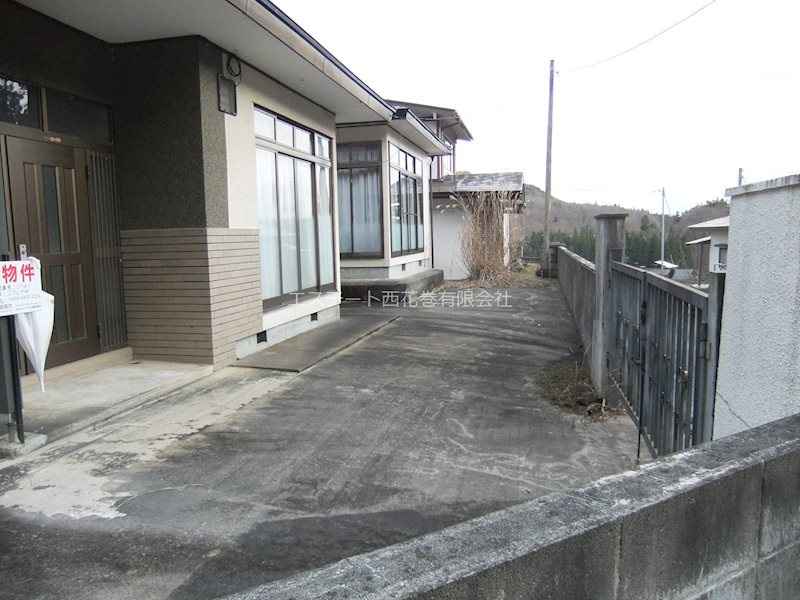 花巻市湯口天王　土地建物の外観
