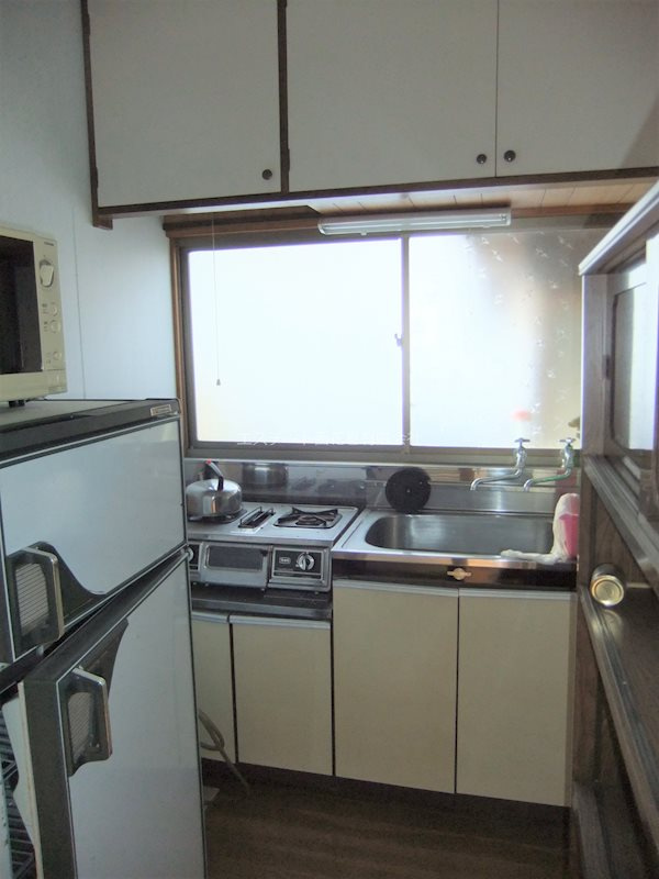 花巻市湯口天王　土地建物のキッチン