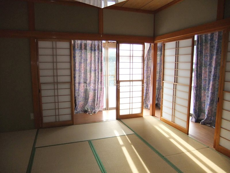 花巻市湯口天王　土地建物の和室