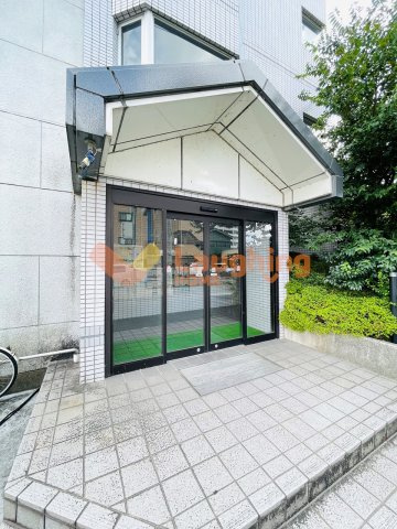 プライマリー花畑駅西のエントランス