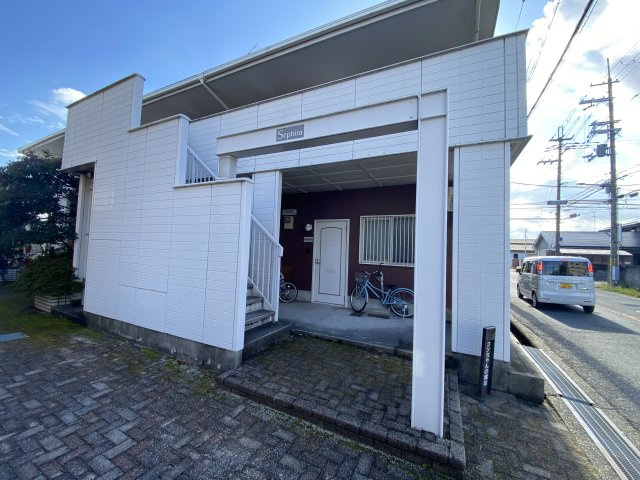 【エントランス】 | コーポツインチェリー
