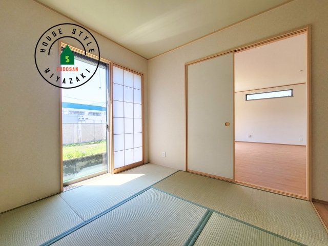 宮崎市太田1期-3棟（2号棟）の和室|将来的に、琉球畳を引きまして和室風にすることも可能です。