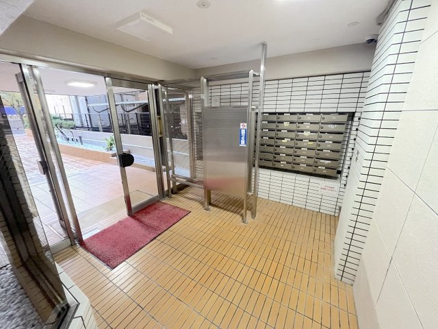 チサンマンション西公園のエントランス