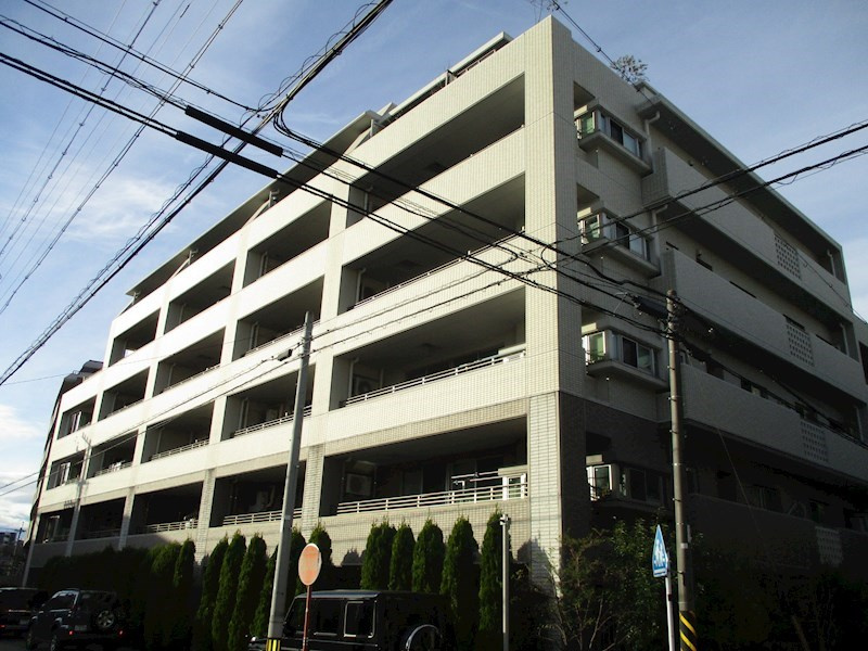 ライオンズ東山レジデンスの外観