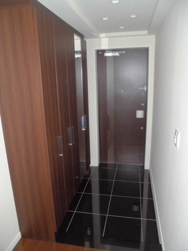 ライオンズ東山レジデンスの玄関