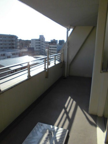 ライオンズ東山レジデンスのバルコニー