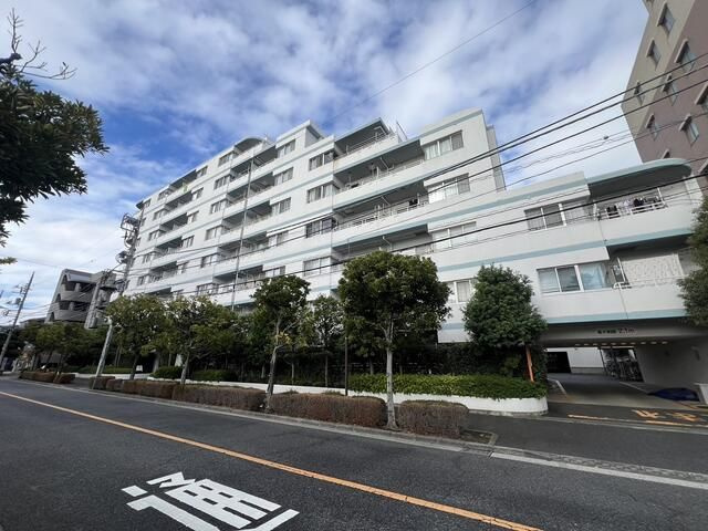 モア・ステージ一之江の外観
